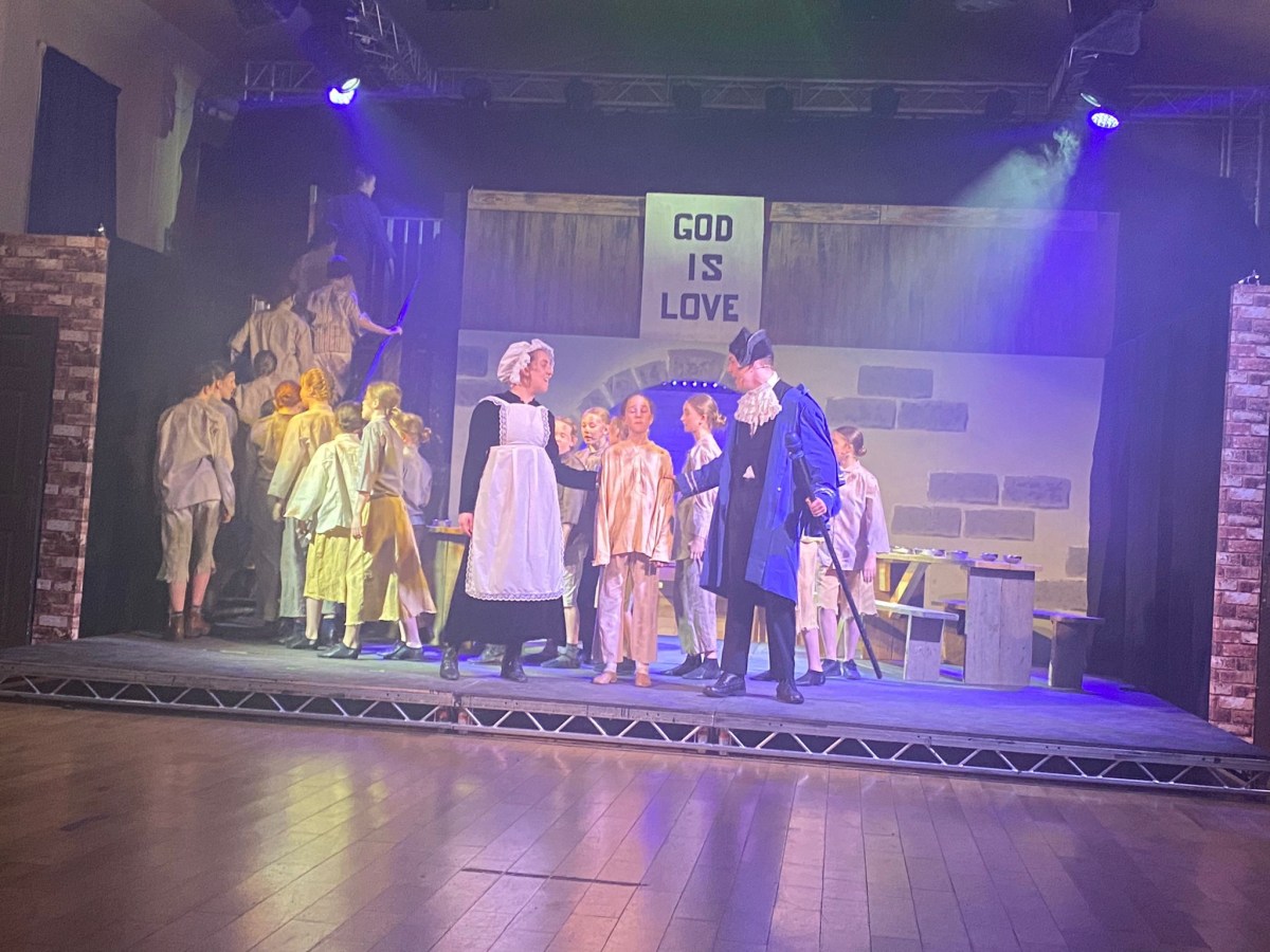 ‘Oliver!’ (Forth Children’s Theatre) | Review By Rebecca Donati & Keiran&nbsp;McLean