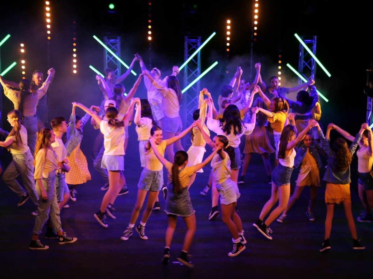 ‘Movies To Musicals’ (Beacon Arts Centre) | Review By Keiran&nbsp;McLean